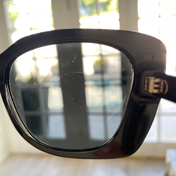CHANEL authentic 5422 sunglasses retail paid over $600 main image 8